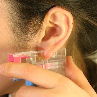 WonderWorks Prepier Piercer Puripia Piercer Piercing Hard to Find Out Secret Transparent Earrings with Malfunction Prevention Function April Diamond - NewNest Australia
