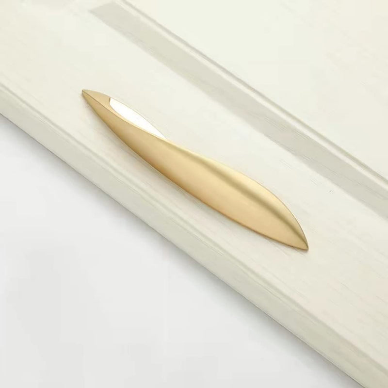 4Pcs Arcuate Pulls Handle Knob,5" C-C Large Modern Elegant Curved Handle Cabinet Pulls,Create a Spatial Aesthetic,S-Shaped Solid Zinc Alloy Drawer Pull (4 Pack, Pearl Gold, 5.0" Hole Centers)