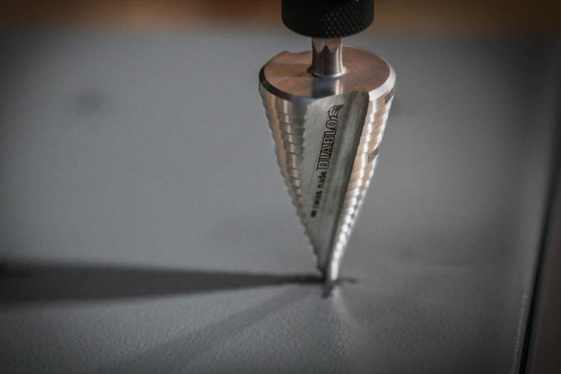 Diablo Impact Strong Step Drill Bit - Fast, Precise Drilling in Thin Metals, Plastic and Steel - Optimized Dual Flute Design, 1-1/8" Diameter, 1/4" Hex Shank, 3-1/32" Length, 17 Steps - DSD1125S17