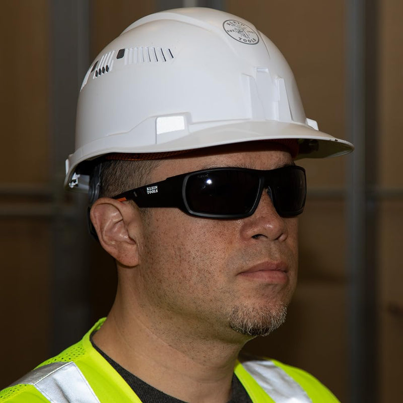 Klein Tools 60539 Safety Glasses, Professional PPE Protective Eyewear, Full Frame, Scratch Resistant and Anti-Fog, Polarized Lens