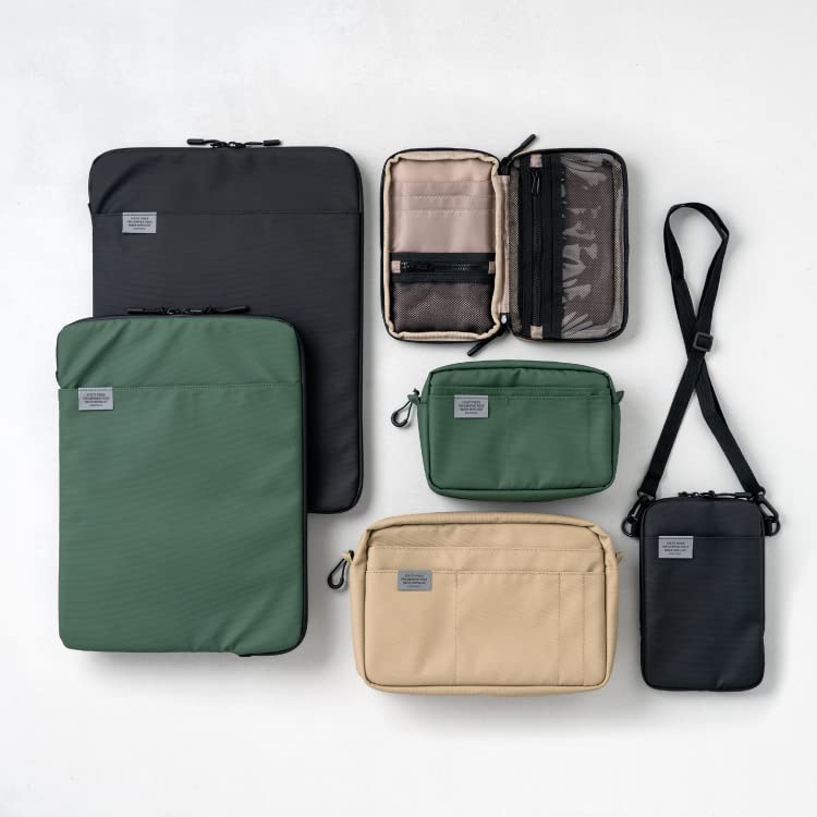 Delfonics Water Repellent Inner Carrying Case: 10-1/2 in. x 7-1/4 in. (Beige) / medium