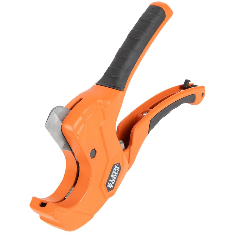 Klein Tools 50063 Ratcheting PVC Pipe Cutter, Cuts 1-1/4-Inch I.D. PVC, CPVC, PEX Pipes, One-Handed Operation, Replaceable Blades