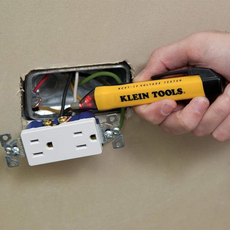 Klein Tools 80025 Outlet Tester Kit with GFCI Tester and Non-Contact Voltage Tester, 2-Piece DEVICE