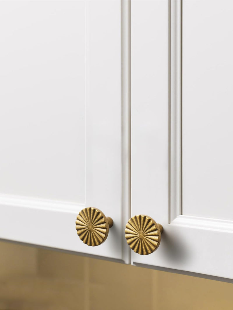 10 Pack Antique Brass Cabinet Knobs Vintage Flat Drawer Pulls Kitchen Cupboard Bathroom Dresser Cabinet Hardware Handles Zinc Alloy Knob 10