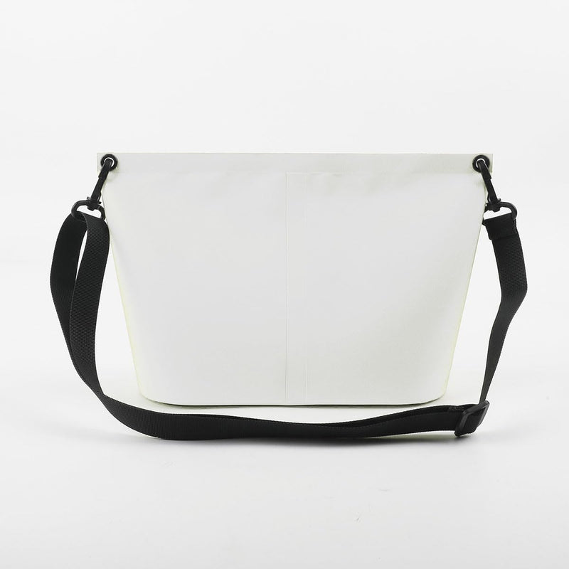 IPX7 Waterproof Dry Bag 2.5L Floating PVC Dry Sack with Waterproof Zipper Shoulder Strap for Kayaking Swimming Beach Travel Boating Camping Hiking Canoeing Paddleboarding Water Sports (white) white
