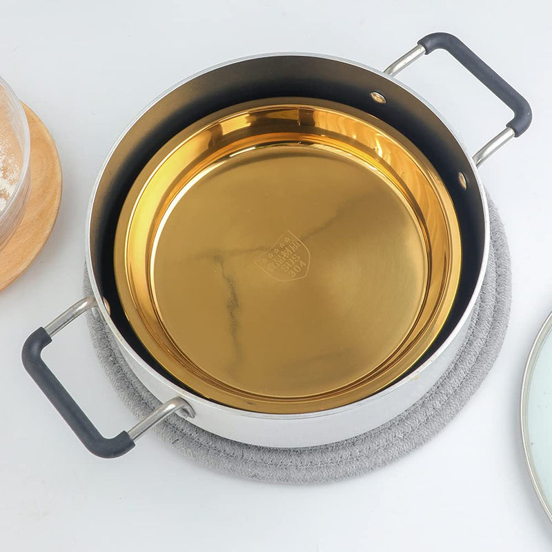 Stainless Steel 2pcs Steaming Tray Set, With plate tongs , oil brush tool，Folding handle，Chinese Liangpi Making Tools Set, For Cold Noodle，Steamed Rice，Steamer Pan Round Cake Fruit Tray (Gold) Gold