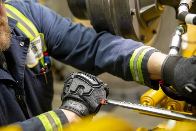 Mechanix Wear ColdWork M-Pact Winter Work Gloves - Insulated Wind & Water Resistant Heavy Duty Work Gloves - Impact Protection - Machine Washable - X-Large - Black & Grey