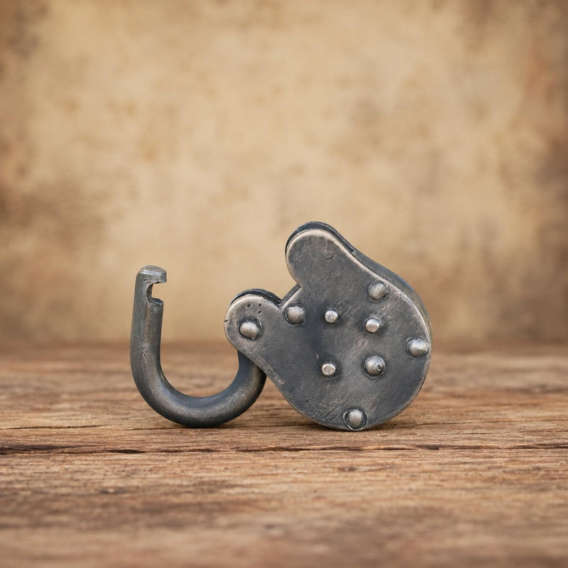 Antique-Style Padlock with Skeleton Keys, 5 inches