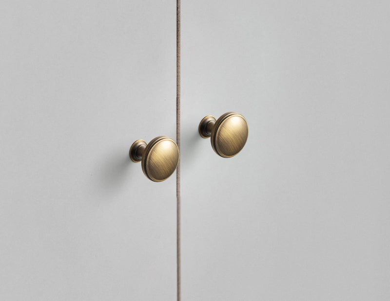 Goo-Ki 6 Pack Cabinet Knobs Brass Bronze Drawer Knobs Zinc Alloy Kitchen Hardware - Brushed Bronze Single Hole/Screw Bar Cabinet Pulls Dresser Handles