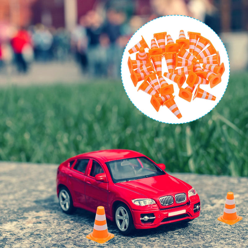 30Pcs Mini Traffic Cones, 1in Mini Traffic Cones Roadblock Signs, Training Roadblock Cones Traffic Scene Roadblocks, Multifunctional Building Theme Party Sports Activity Cones