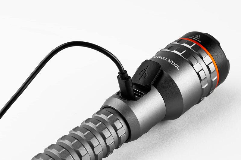 NEBO DAVINCI 3200L Flashlight | 3200 Lumens, 4 Light Modes, Rechargeable Waterproof Light for EDC, Hiking & Camping, Handheld Power Bank to Charge Your Phone, Includes USB Charging Cable 3200 Lumens, Pack of 1