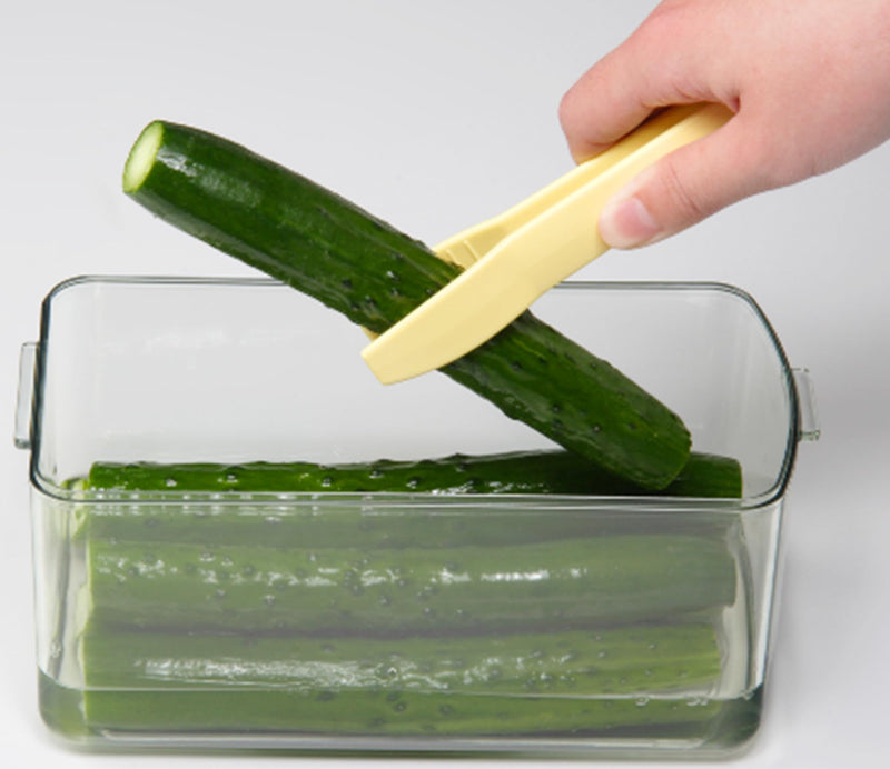 Japanese Pickle Maker with Tongs - Tsukemono Maker - 1.8L - Green - BPA Free - Made in Japan