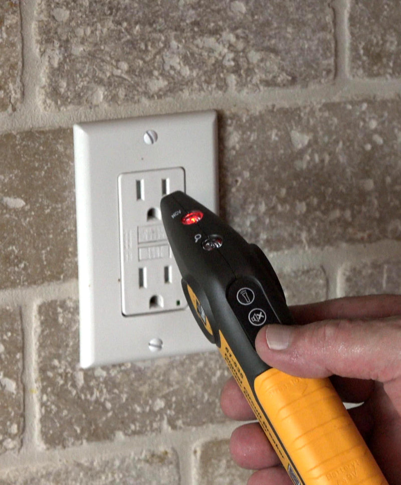 IDEAL INDUSTRIES INC. 61-535 Digital Circuit Breaker Finder with Digital Receiver and GFCI Circuit Tester