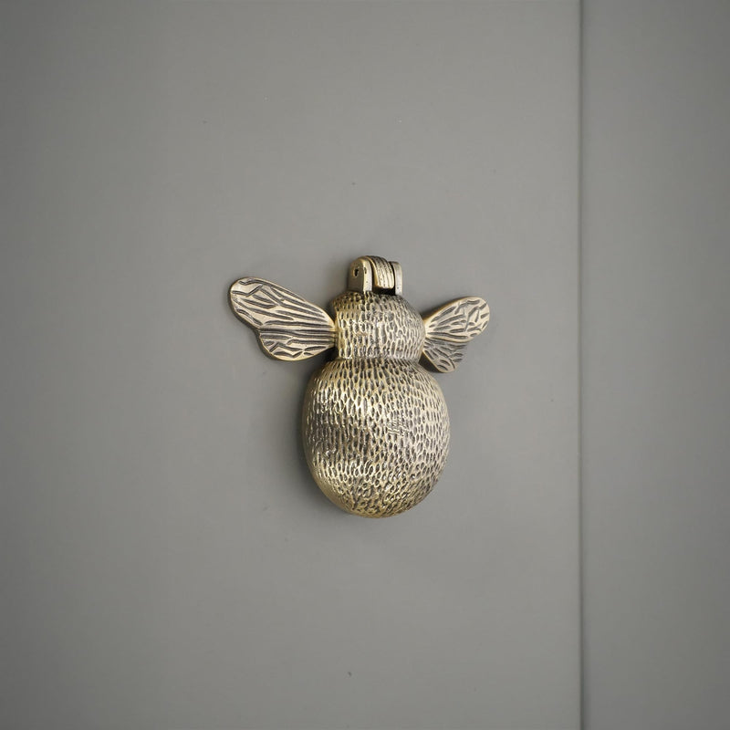 Infinity Decor Solid Brass Bumble Bee Door Knocker in Antique Brass Finish – Premium Quality Hand Door Knocker for Entrance Front Door Furniture