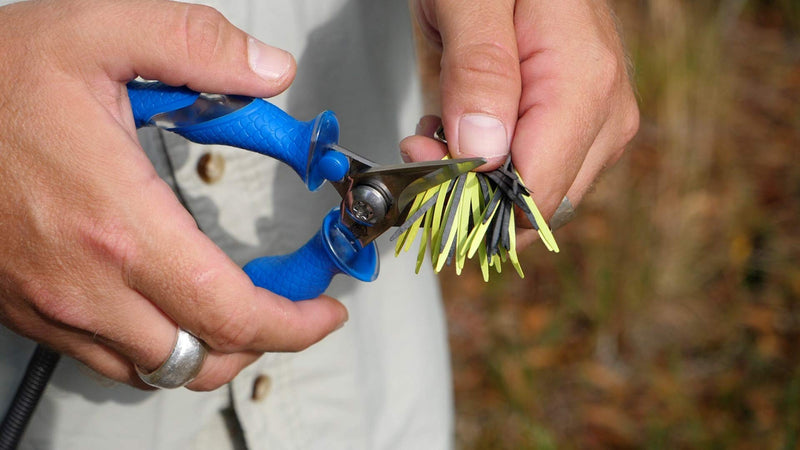 CUDA 5.25" Titanium Bonded Mini Snips Compact Durable Fishing Braid, Mono & Fluorocarbon Cutter for Saltwater & Freshwater Use with Internal Spring