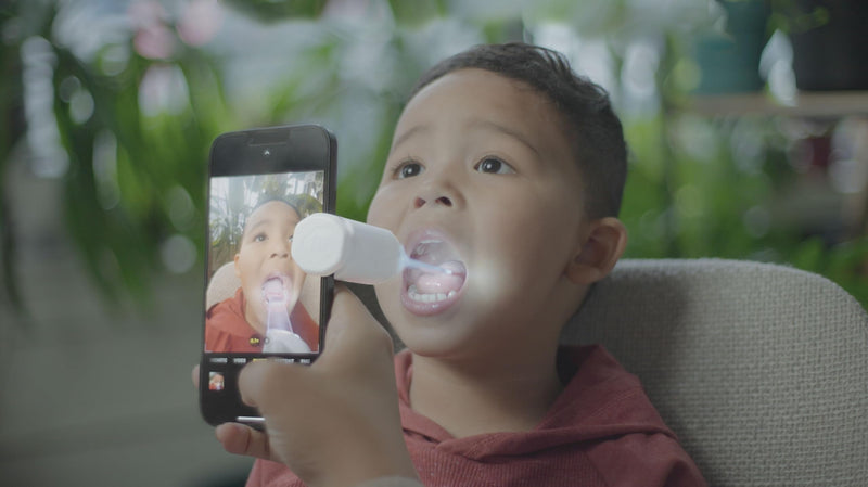 Safety 1st Light Up Tongue Depressor, Illuminates Mouth and Throat to Check for Signs of Irritation, Clear