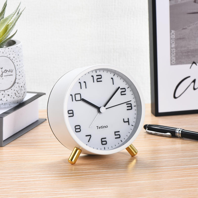 Analog Alarm Clocks,Retro Metal Desk Silent Non Ticking Small Clock with Night Light,Battery Operated,Simple Design,for Bedrooms, Bedside,Office,Home Décor (Green) Green