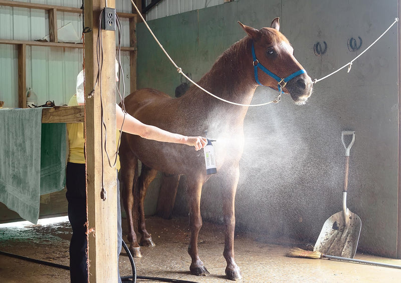 ExtremeMIST Water Based Fly Sprays High-Performance Equine Mister, Handheld Pump Sprayer, Portable Stable Sprayer Bottle for Horses, Continuous Hi-Pressure Ultra-Fine Mist, for Horse Grooming, 32 Oz 32oz