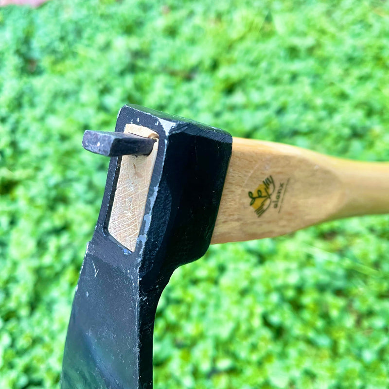 14 Inch Wide Hoe, Heavy Duty Hoe, Japanese Carbon Steel Wide Hoe with Oak Wooden Handle, Without Welding, Garden Hoe for Digging, Weeding, and Planting