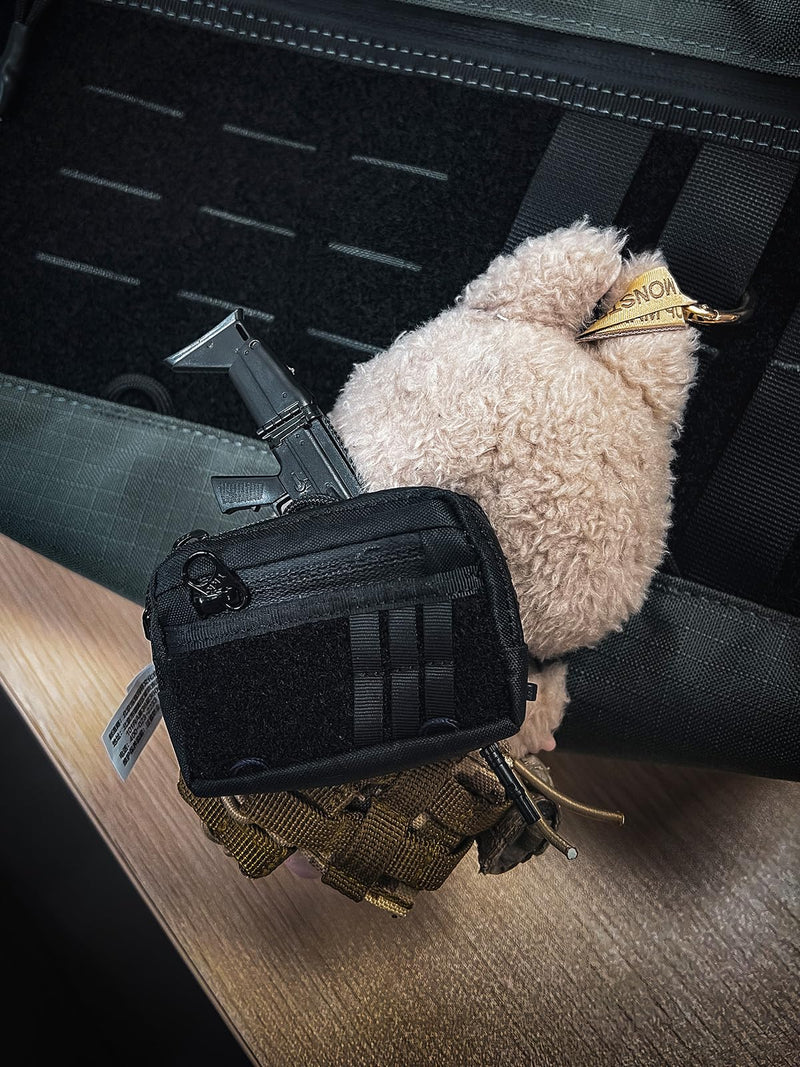 TACTICAL_GEEK Storage A18 Compact Wireless Headset Pack with Quick-Release Buckle, Mini Coin Purse