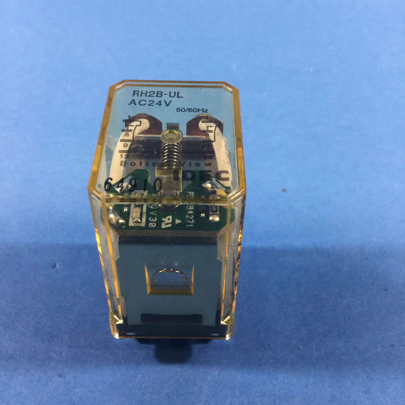 IDEC RH2B-ULAC24V Power Relay, DPDT, 24VAC, 10A, Plug in