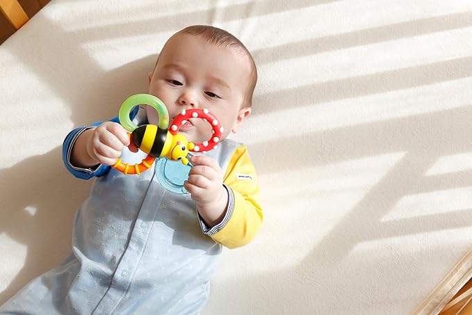 Sassy TYSA80679 Tooth Hardening Rattle for 3 Months Old and Up, Various Tactile Sensations, Bumble Bite Fan - NewNest Australia