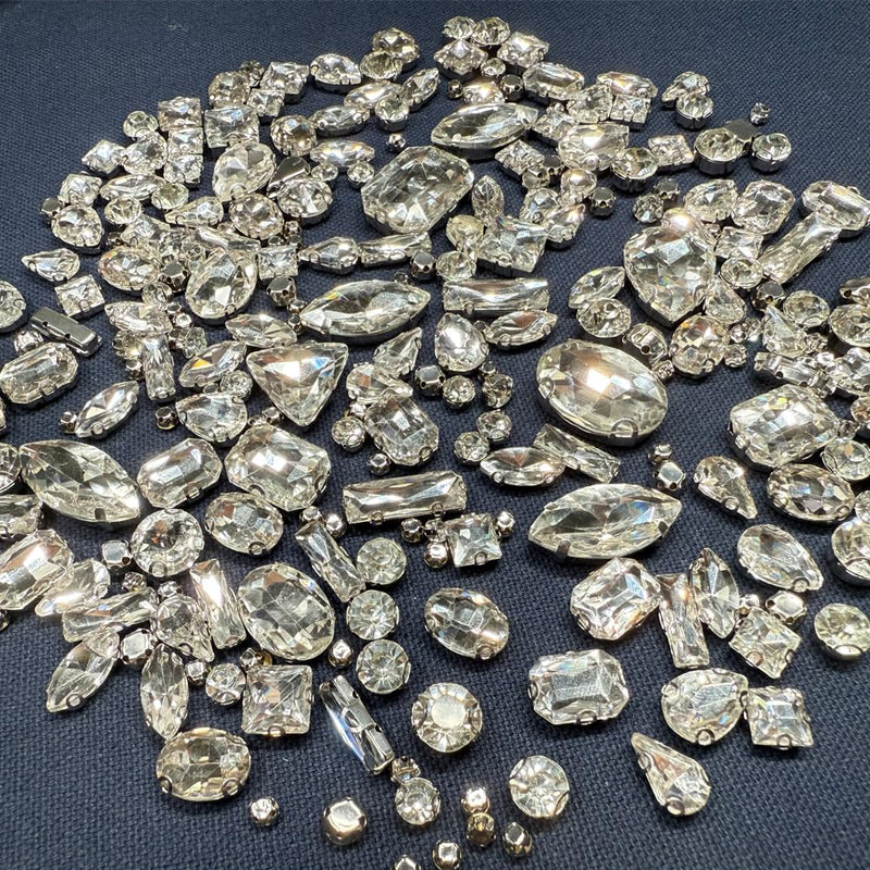 260 PCS/Pack 9 Shapes 24 Sizes Mixed Clear Crystals, Silver Sew on Glass Rhinestones,Crystal Gems Mental Flatback with Silver Claw, for Jewelry Crafts Costume DIY Garment R1-Silver