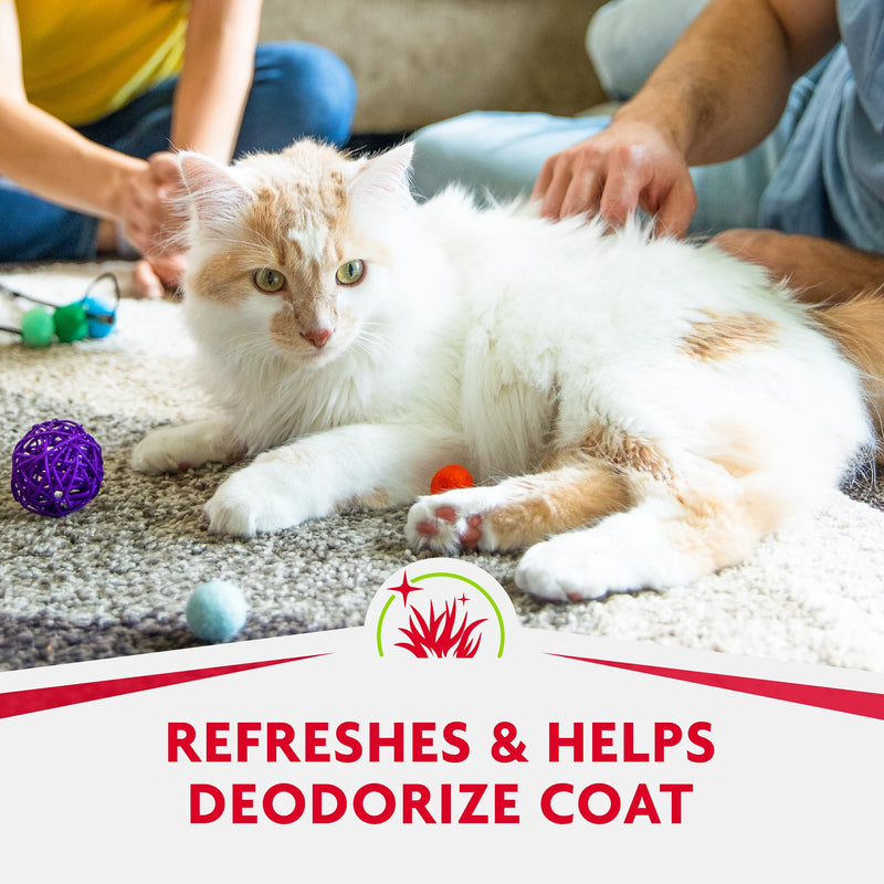 Furminator DeShedding Grooming Wipes for Cats Refresh and Deodorize Coat Without Bathing, 50 Count - PawsPlanet Australia