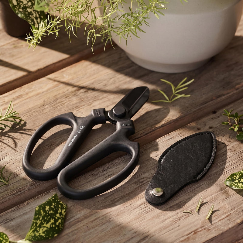 Wazakura Black Blade Floral Scissors - Carbon‑Reinforced Fluorine Coated, Ultra‑Sharp Clean Cuts, Japanese Professional Flower & Garden Shears