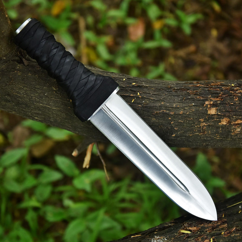 V M Vinland Saga Thorfinn Dagger Replica – Handmade Fixed Blade Viking Knife with Leather Sheath, Real Anime Collectible Gift for Men