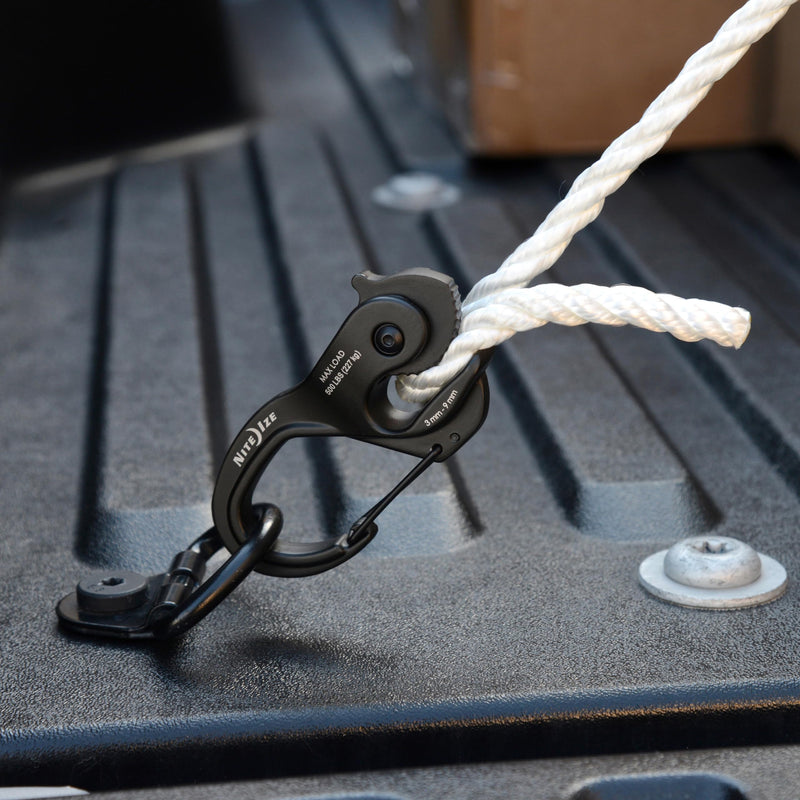 Nite Ize CamJam XT Aluminum Rope Tightener, Large - Versatile Tie Down Cam Mechanism with Carabiner Clip - Secure Hiking Gear Essential - Rope Tie Down Accessory - Large, Black
