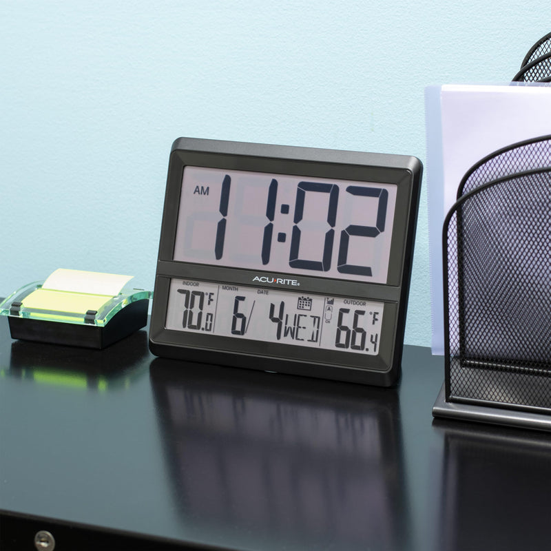 AcuRite Large Wireless Atomic Clock with Indoor and Outdoor Temperature, Date, Day of The Week, and Automatic DST Changes (75440)