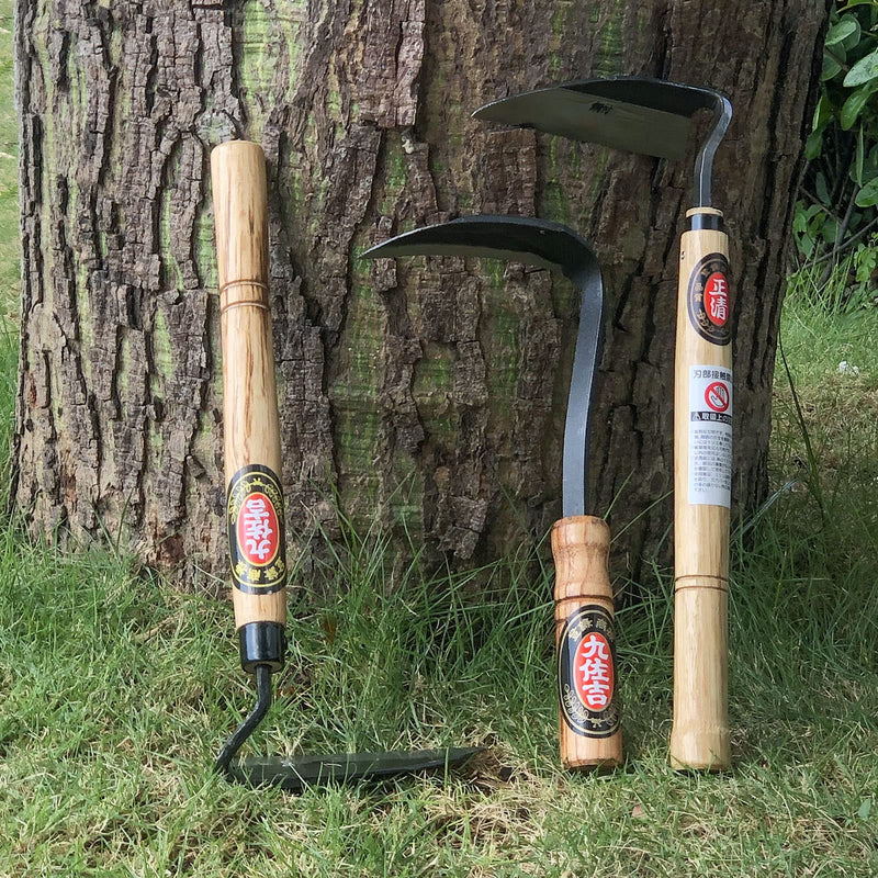Kana Hoe 217 Japanese Garden Tool - Hand Hoe/Sickle is Perfect for Weeding and Cultivating. The Blade Edge is Very Sharp. (Beige-023) Right-Handed