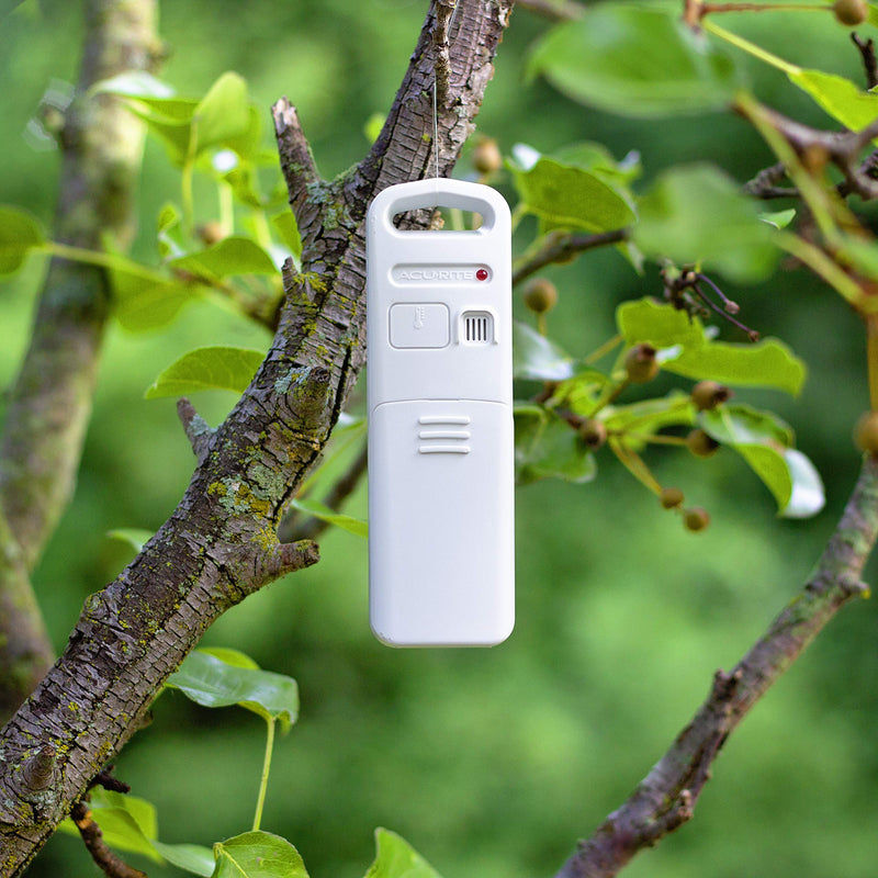 AcuRite 01090M Multi-Sensor Thermometer with 3 Indoor/Outdoor Temperature Sensors