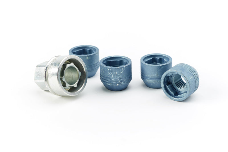 GM Accessories 22881460 M14x1.5 Locking Lug Nuts in Chrome (Pack of 4)