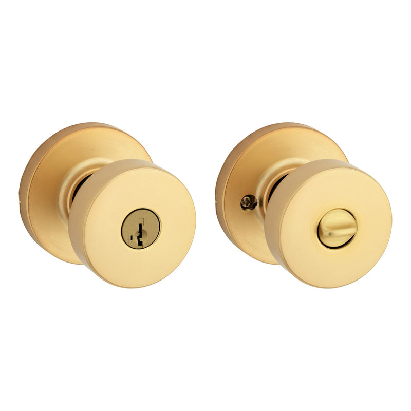 Kwikset Pismo Entry Door Knob with Lock and Key, Secure Keyed Handle Exterior Doorknob, Front Entrance and Bedroom, Satin Brass, Round, Pick Resistant SmartKey Rekey Security, Microban Protection 1 Pack Keyed Entry