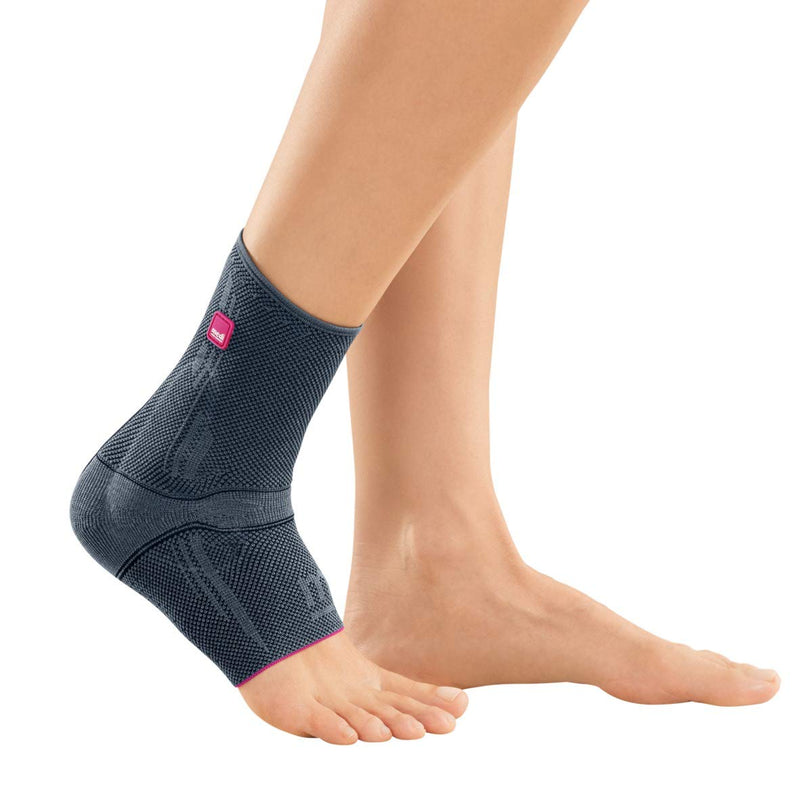 medi Levamed - ankle support unisex | silver | Size III | Joint bandage to stabilize the ankle joint | Can be worn on both sides Size 3 (pack of 1) - NewNest Australia