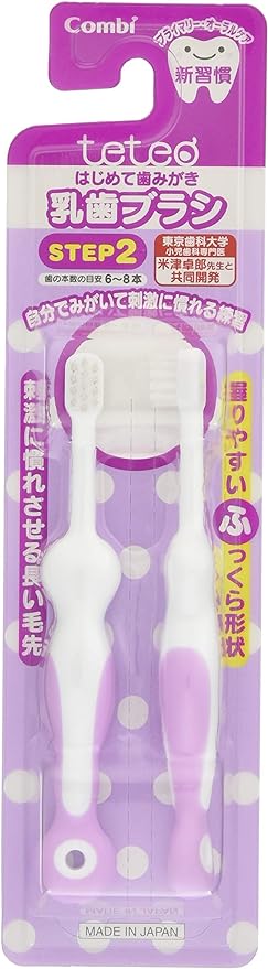 [Made in Japan] Combi Teteo First time tooth brushing Baby toothbrush STEP 2 (Estimated number of teeth: 6-8) When the front teeth are aligned - NewNest Australia