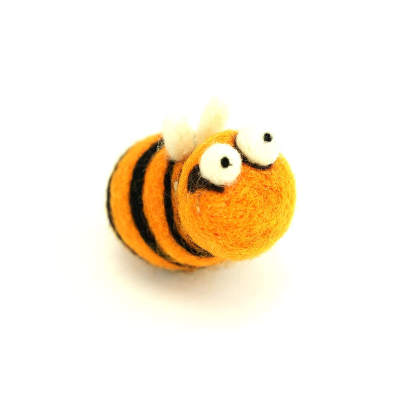 Woolbuddy Needle Felting Kit Beginner, Bee and Lady Bug, Wool Felting Kit for Adults, Includes 2 Felting Needles and Photo Instructions, DIY Needle Felting Kit for Arts and Crafts Bee and Ladybug - NewNest Australia