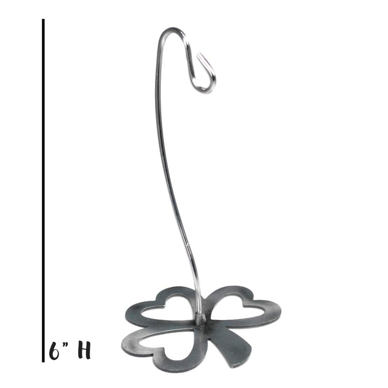 NewNest Australia - BANBERRY DESIGNS Irish Shamrock Decorations - Set of 3 Silver Metal Display Stands with Shamrock Bases - Stands Approx. 6 ¼” H 