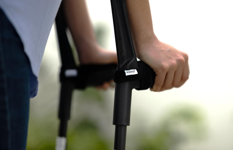 KMINA - Crutches Handles Pads (x2 Units), Crutches Soft Grip, Crutch Handle Covers Padded, Crutches Pads for Adults, Crutch Pads Memory Foam, Crutches Padding Handles - Made in Europe 2 units - NewNest Australia