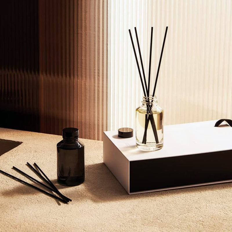 Pack of 100 Rattan Sticks for Room Fragrance, 19cm x 3mm Diffuser Sticks Rattan Reed Fiber, Aroma Diffuser Sticks for Essential Oils in Home Office Hotel Spa (Black) Black - NewNest Australia