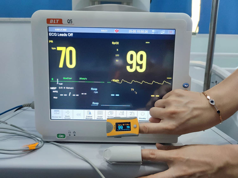 BLT M70 Fingertip Pulse Oximeter CE Approved, SpO2 Blood Oxygen Saturation Monitor Finger with Heart Rate Tracking for Children and Adult, Not Related To NHS (Includes Batteries and Lanyard) (Yellow) Yellow - NewNest Australia