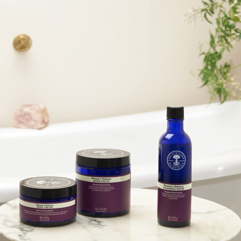 Neal's Yard Remedies | Women's Balance Foaming Bath | Body Wash Gifts for Women | Gentle Plant-based Cleansers Infused with a Balancing Blend of Essential Oils | 200ml - NewNest Australia
