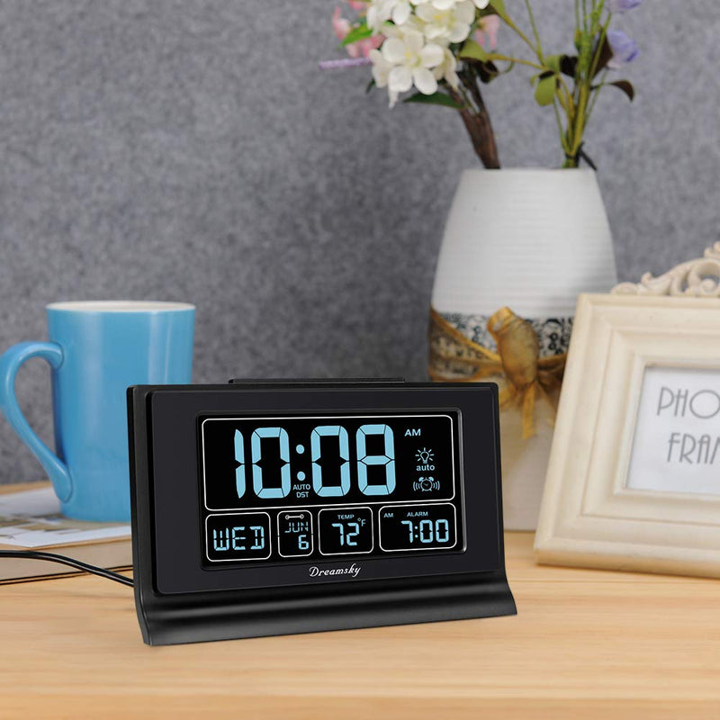 NewNest Australia - DreamSky Auto Set Digital Alarm Clock with USB Charging Port, 6.6 Inch Large Screen with Time/Date/Temperature Display, Full Range Brightness Dimmer, Auto DST Setting, Snooze, Backup Batteries,12/24Hr Black 