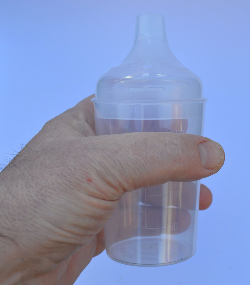 5 Pack - Clear Wide Spout Feeding Beakers with Graduated Measurements and Controllable Flow Lid - Autoclavable, Microwave Safe and Spill-Proof - NewNest Australia