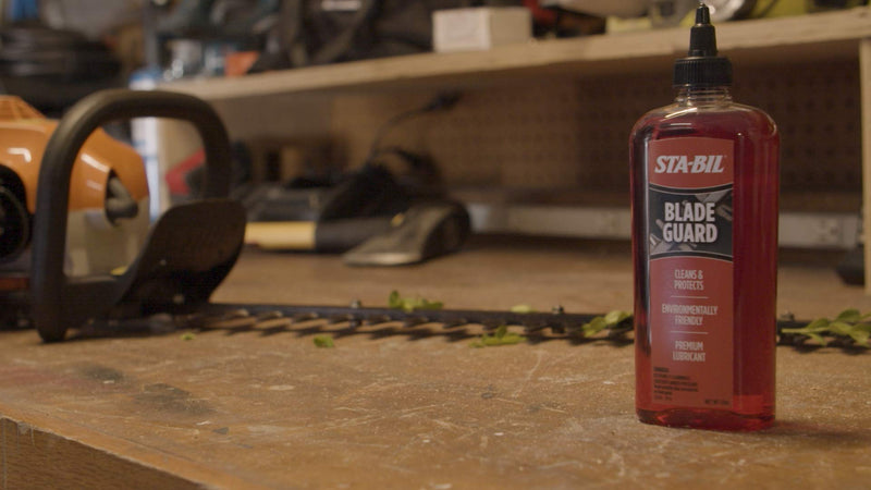 STA-BIL Blade Guard - Premium Blade Lubricant, Helps Maintain Blade Edge, Will Not Harm Plants, Protects Against Rust and Corrosion, Safe for Use On Gas and Electric Equipment, 12oz (22503) , Orange - NewNest Australia