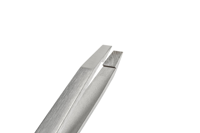 REMOS eyebrow tweezers made of stainless steel with a straight tip 9.5 cm in satin - NewNest Australia