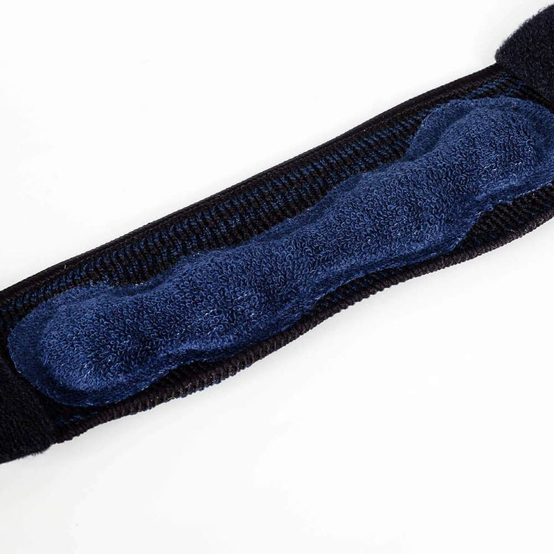 Bauerfeind, 1 Unisex Knee Sports Strap, Can Be Worn On The Right And Left, For Ball Sports, Athletics, Pressure Relief, Silicone Ring, Size. M, Black, 11449421170012 - NewNest Australia