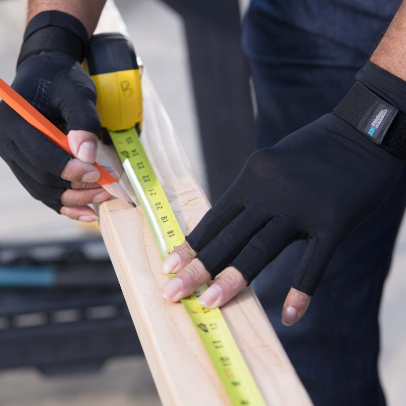 Copper Fit ICE Compression Gloves Infused with Menthol and Coq10 for Recovery, Black Small / Medium - NewNest Australia